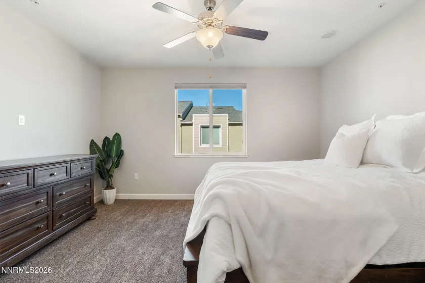 2989 Silver River, Sparks, Nevada 89431, 2 Bedrooms Bedrooms, ,3 BathroomsBathrooms,Residential,Residential,Silver River,0,260008238
