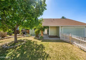 1987 Bonita Vista, Sparks, Nevada 89434, 4 Bedrooms Bedrooms, ,2 BathroomsBathrooms,Residential,Residential,Bonita Vista,0,260008239