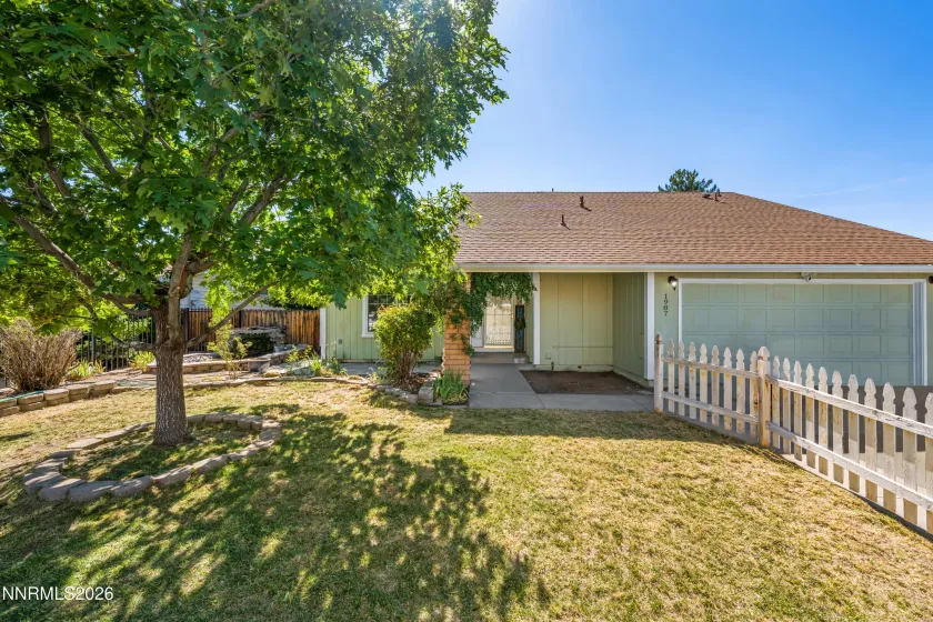 1987 Bonita Vista, Sparks, Nevada 89434, 4 Bedrooms Bedrooms, ,2 BathroomsBathrooms,Residential,Residential,Bonita Vista,0,260008239