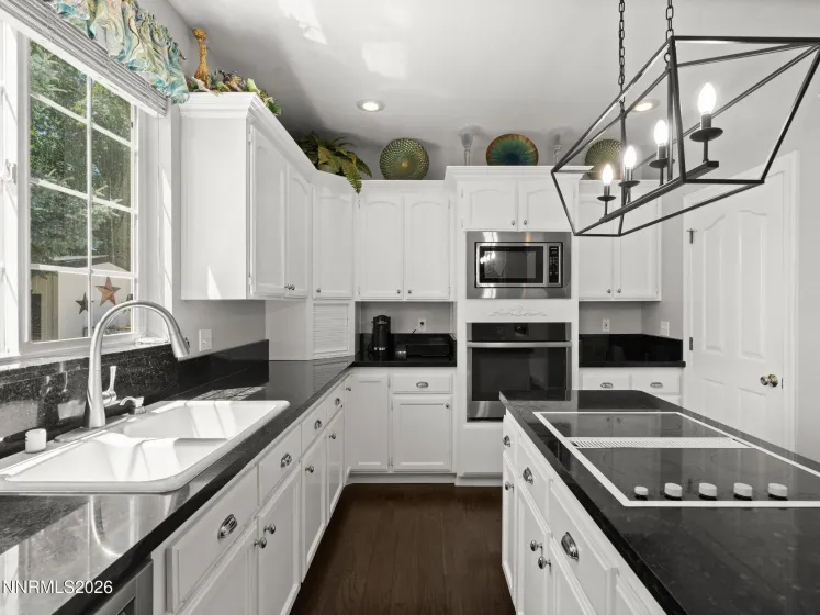 1666 Dogleg, Carson City, Nevada 89701, 4 Bedrooms Bedrooms, ,3 BathroomsBathrooms,Residential,Residential,Dogleg,0,260008240