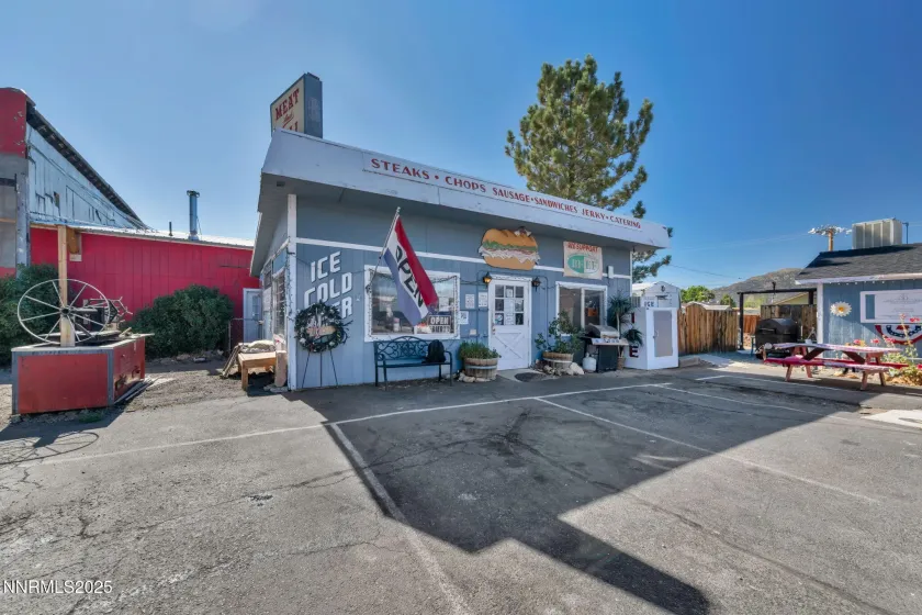 Building 2, Meat Market/Deli tenant