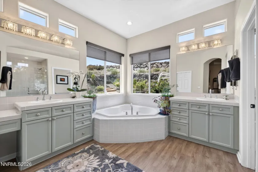 6889 Marble Canyon, Reno, Nevada 89511, 5 Bedrooms Bedrooms, ,3 BathroomsBathrooms,Residential,Residential,Marble Canyon,0,260008251