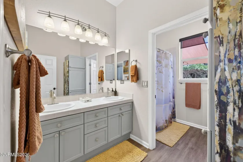 6889 Marble Canyon, Reno, Nevada 89511, 5 Bedrooms Bedrooms, ,3 BathroomsBathrooms,Residential,Residential,Marble Canyon,0,260008251
