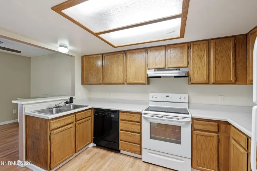 785 Kingston, Reno, Nevada 89511, 2 Bedrooms Bedrooms, ,2 BathroomsBathrooms,Residential,Residential,Kingston,0,260008252
