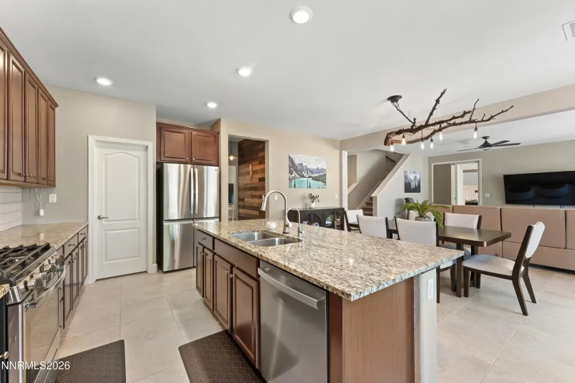 1935 Fledge Creek, Reno, Nevada 89521, 4 Bedrooms Bedrooms, ,4 BathroomsBathrooms,Residential,Residential,Fledge Creek,0,260008253