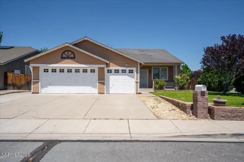 1196 Glendora, Sparks, Nevada 89436, 4 Bedrooms Bedrooms, ,2 BathroomsBathrooms,Residential,Residential,Glendora,0,260008254