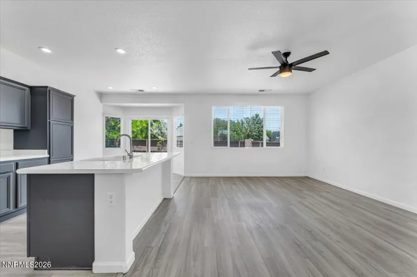 1196 Glendora, Sparks, Nevada 89436, 4 Bedrooms Bedrooms, ,2 BathroomsBathrooms,Residential,Residential,Glendora,0,260008254
