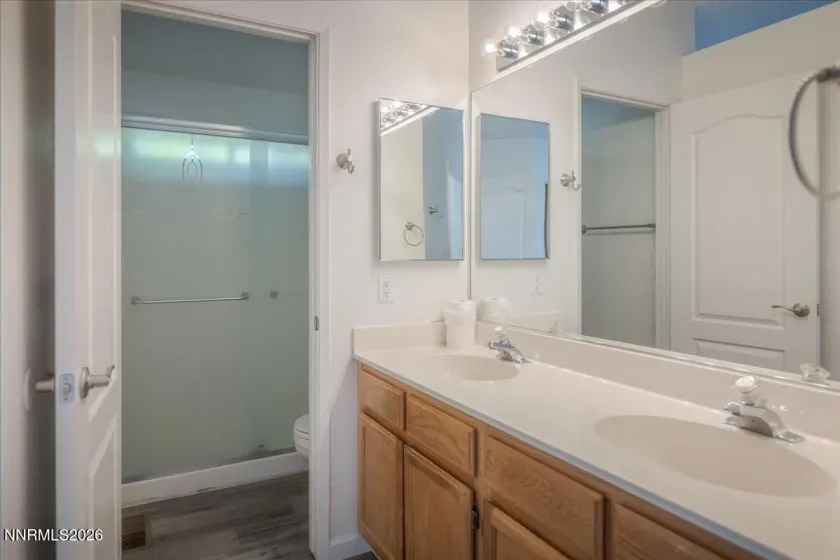 6333 Walnut Creek, Reno, Nevada 89523, 3 Bedrooms Bedrooms, ,2 BathroomsBathrooms,Residential,Residential,Walnut Creek,0,260008256