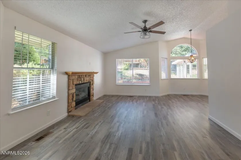 6333 Walnut Creek, Reno, Nevada 89523, 3 Bedrooms Bedrooms, ,2 BathroomsBathrooms,Residential,Residential,Walnut Creek,0,260008256