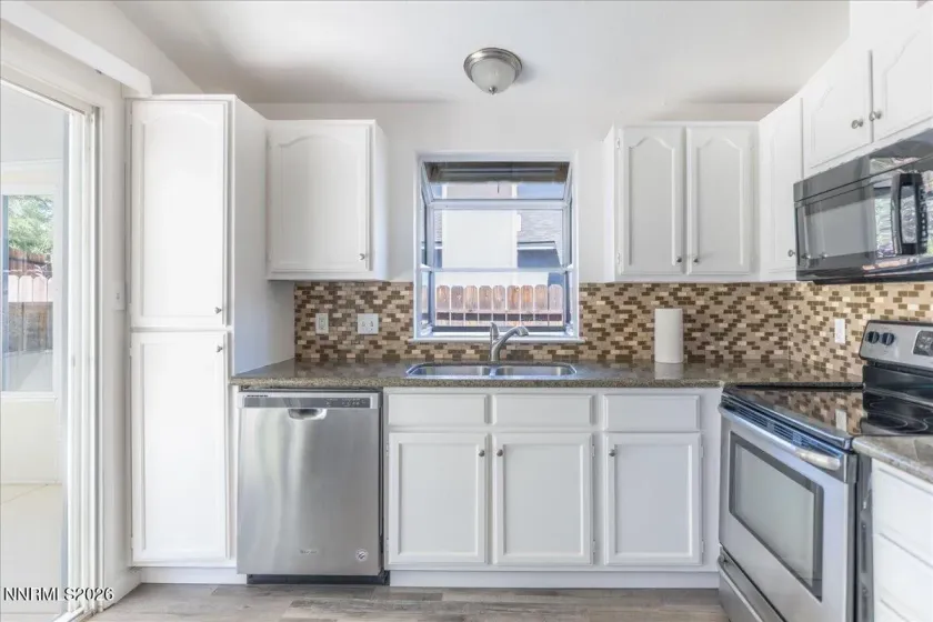 6333 Walnut Creek, Reno, Nevada 89523, 3 Bedrooms Bedrooms, ,2 BathroomsBathrooms,Residential,Residential,Walnut Creek,0,260008256