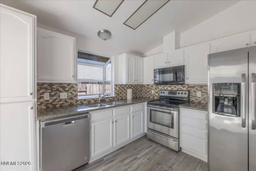 6333 Walnut Creek, Reno, Nevada 89523, 3 Bedrooms Bedrooms, ,2 BathroomsBathrooms,Residential,Residential,Walnut Creek,0,260008256