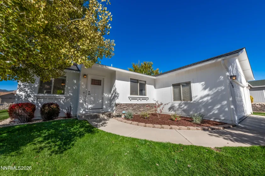 956 Ranchview, Carson City, Nevada 89705, 3 Bedrooms Bedrooms, ,2 BathroomsBathrooms,Residential,Residential,Ranchview,0,260008258