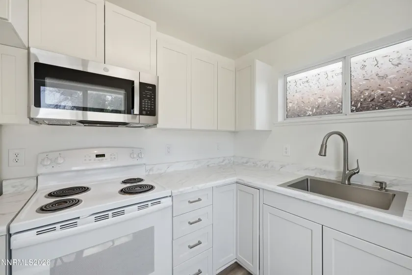 1100 H, Sparks, Nevada 89431, 4 Bedrooms Bedrooms, ,3 BathroomsBathrooms,Residential,Residential,H,0,260008259