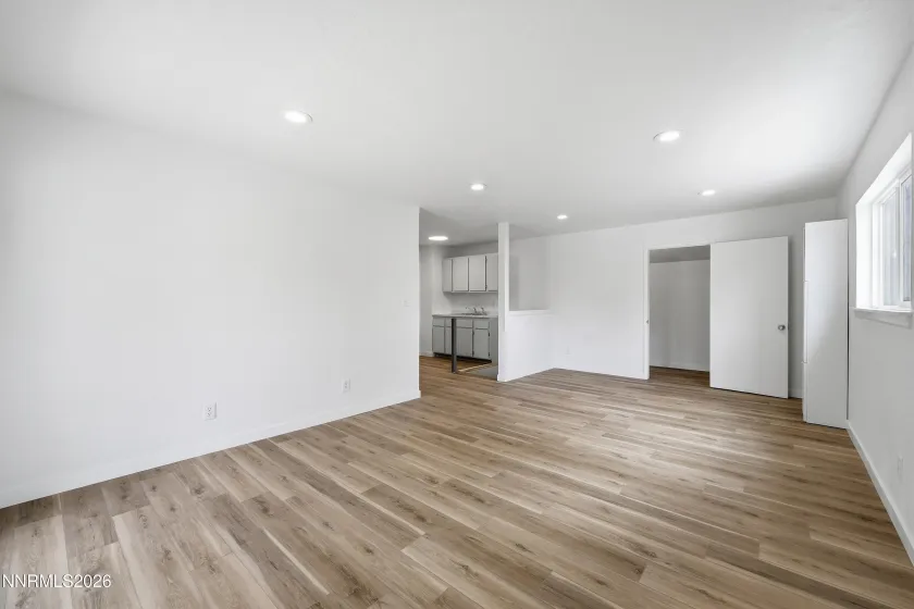 1100 H, Sparks, Nevada 89431, 4 Bedrooms Bedrooms, ,3 BathroomsBathrooms,Residential,Residential,H,0,260008259