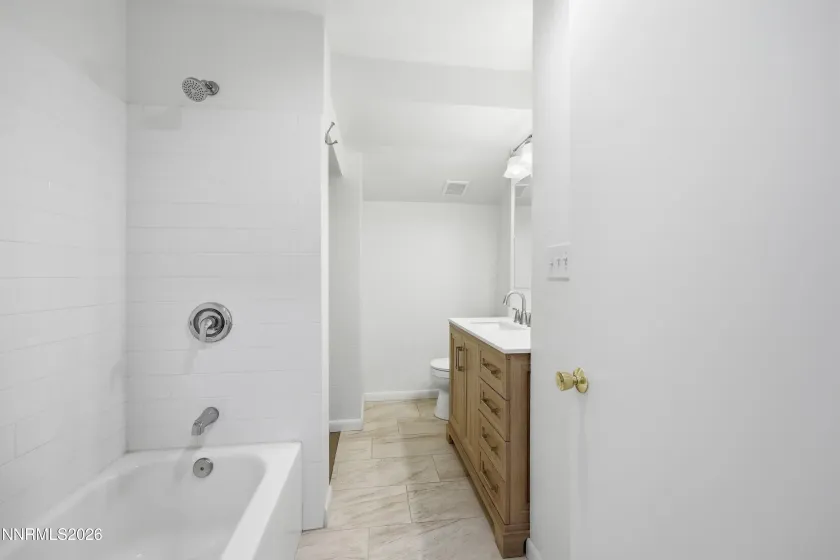 1100 H, Sparks, Nevada 89431, 4 Bedrooms Bedrooms, ,3 BathroomsBathrooms,Residential,Residential,H,0,260008259