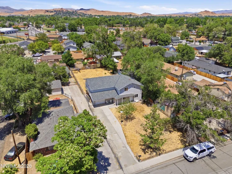 1100 H, Sparks, Nevada 89431, 4 Bedrooms Bedrooms, ,3 BathroomsBathrooms,Residential,Residential,H,0,260008259