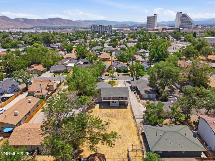 1100 H, Sparks, Nevada 89431, 4 Bedrooms Bedrooms, ,3 BathroomsBathrooms,Residential,Residential,H,0,260008259