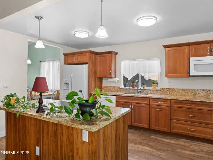1698 Candlewood, Sparks, Nevada 89434, 3 Bedrooms Bedrooms, ,2 BathroomsBathrooms,Residential,Residential,Candlewood,0,260008260