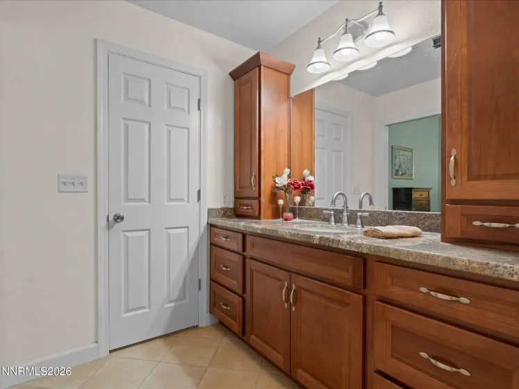 1698 Candlewood, Sparks, Nevada 89434, 3 Bedrooms Bedrooms, ,2 BathroomsBathrooms,Residential,Residential,Candlewood,0,260008260