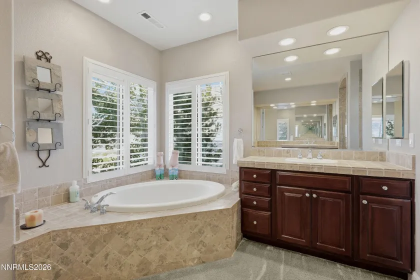 5940 Cour Saint Michelle, Reno, Nevada 89511, 5 Bedrooms Bedrooms, ,5 BathroomsBathrooms,Residential,Residential,Cour Saint Michelle,0,260008261