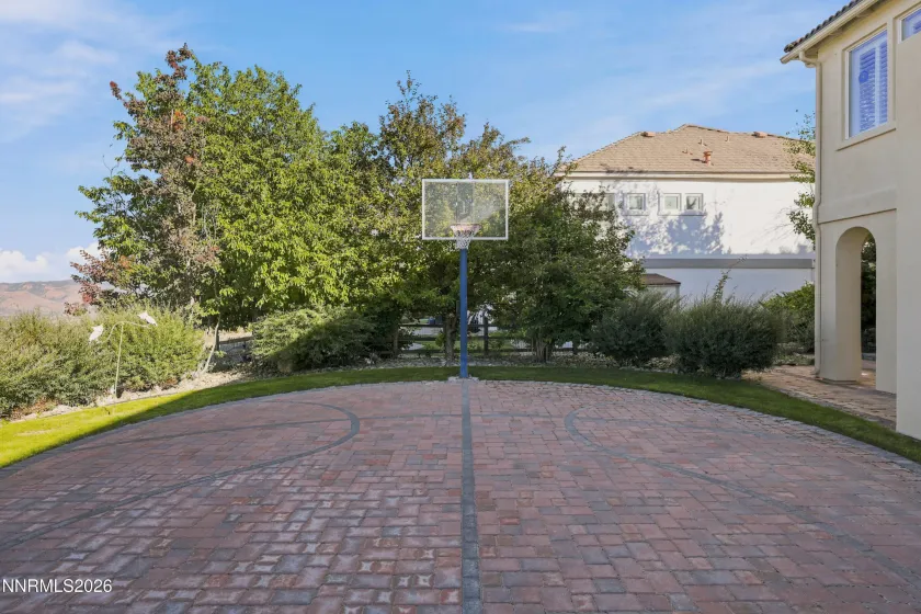 5940 Cour Saint Michelle, Reno, Nevada 89511, 5 Bedrooms Bedrooms, ,5 BathroomsBathrooms,Residential,Residential,Cour Saint Michelle,0,260008261