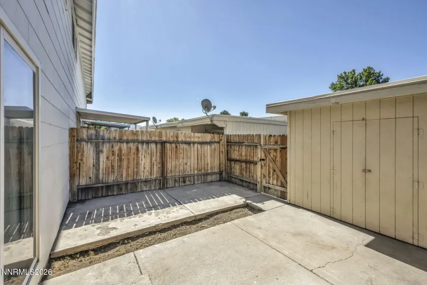 545 Smithridge, Reno, Nevada 89502, 2 Bedrooms Bedrooms, ,2 BathroomsBathrooms,Residential,Residential,Smithridge,0,260008264