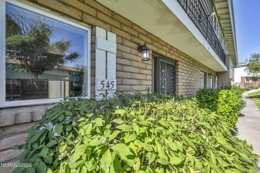 545 Smithridge, Reno, Nevada 89502, 2 Bedrooms Bedrooms, ,2 BathroomsBathrooms,Residential,Residential,Smithridge,0,260008264
