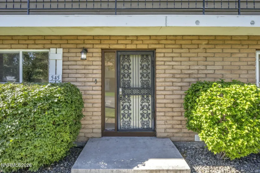 545 Smithridge, Reno, Nevada 89502, 2 Bedrooms Bedrooms, ,2 BathroomsBathrooms,Residential,Residential,Smithridge,0,260008264