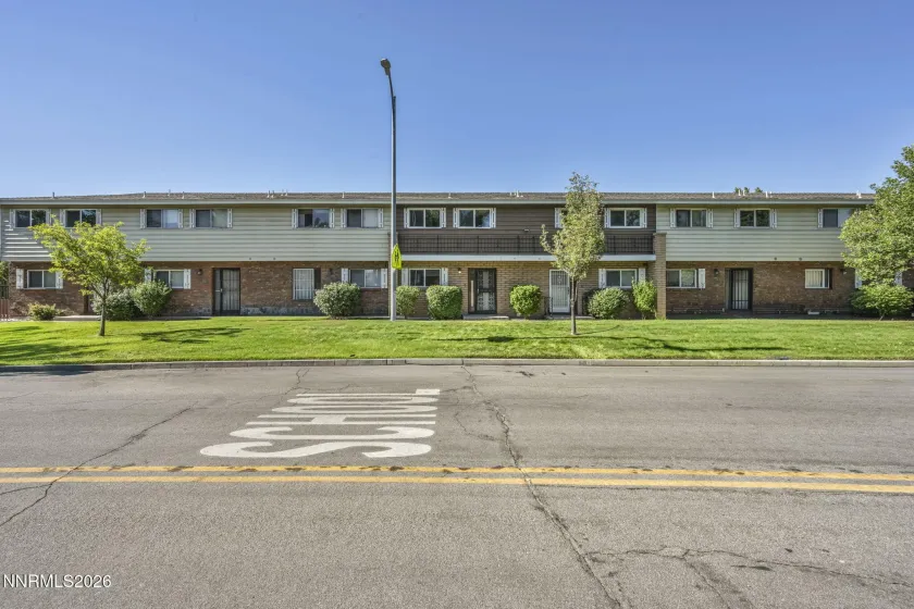 545 Smithridge, Reno, Nevada 89502, 2 Bedrooms Bedrooms, ,2 BathroomsBathrooms,Residential,Residential,Smithridge,0,260008264