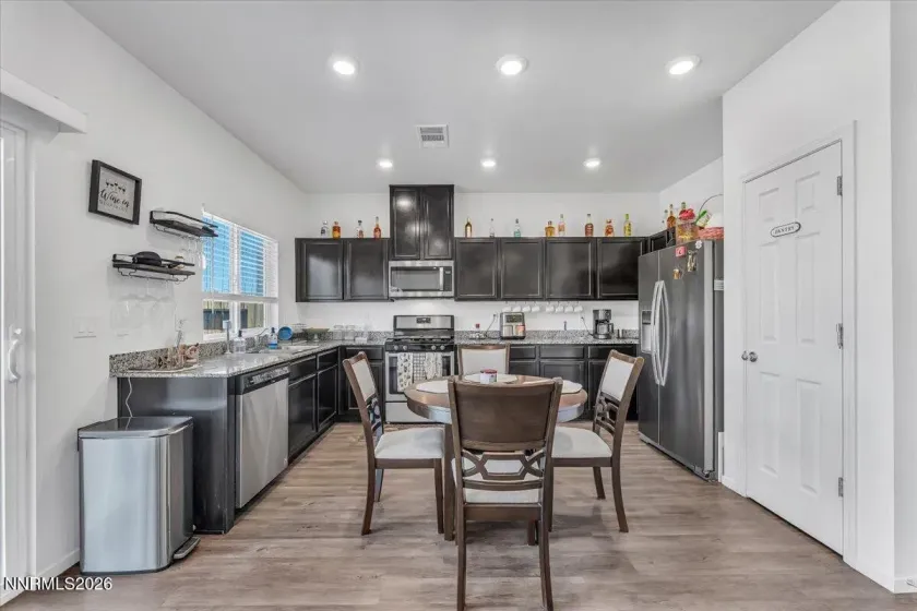 9809 Fishermans Reef, Reno, Nevada 89506, 3 Bedrooms Bedrooms, ,3 BathroomsBathrooms,Residential,Residential,Fishermans Reef,0,260008268