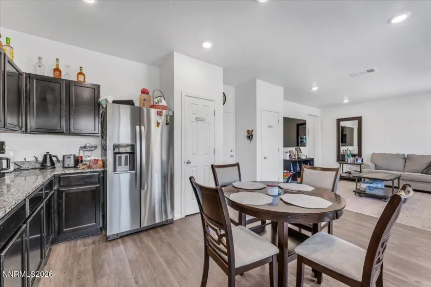 9809 Fishermans Reef, Reno, Nevada 89506, 3 Bedrooms Bedrooms, ,3 BathroomsBathrooms,Residential,Residential,Fishermans Reef,0,260008268