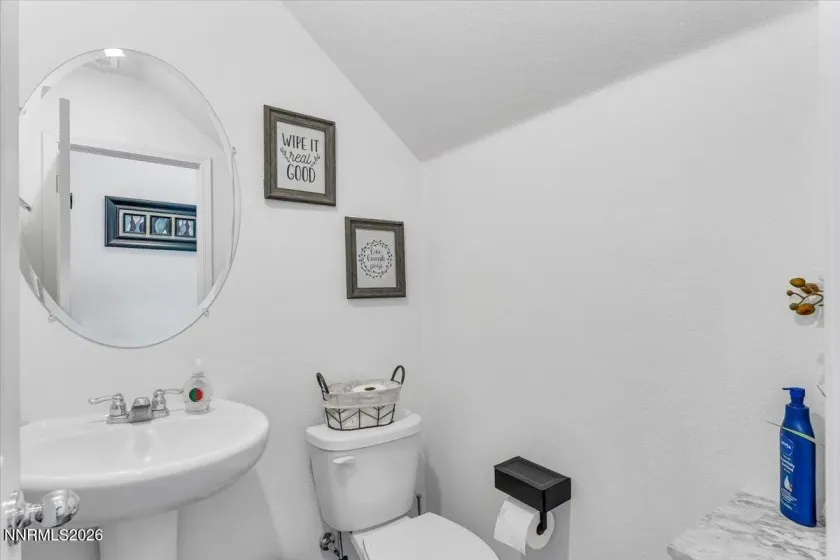 9809 Fishermans Reef, Reno, Nevada 89506, 3 Bedrooms Bedrooms, ,3 BathroomsBathrooms,Residential,Residential,Fishermans Reef,0,260008268
