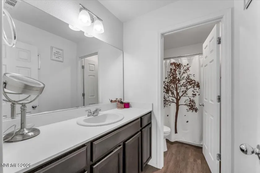 9809 Fishermans Reef, Reno, Nevada 89506, 3 Bedrooms Bedrooms, ,3 BathroomsBathrooms,Residential,Residential,Fishermans Reef,0,260008268