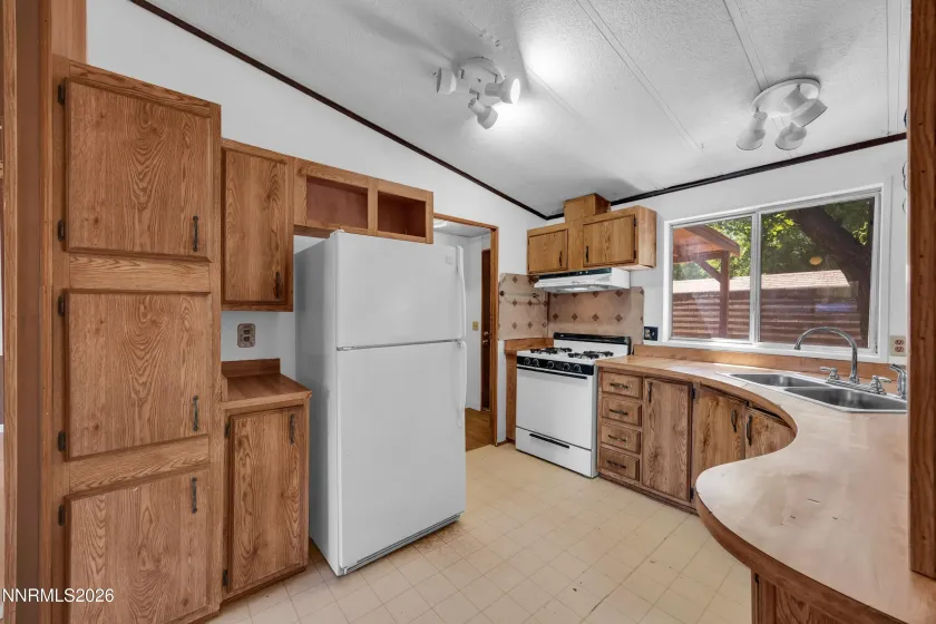 230 Gepford, Sun Valley, Nevada 89433, 3 Bedrooms Bedrooms, ,2 BathroomsBathrooms,Residential,Residential,Gepford,0,260008273