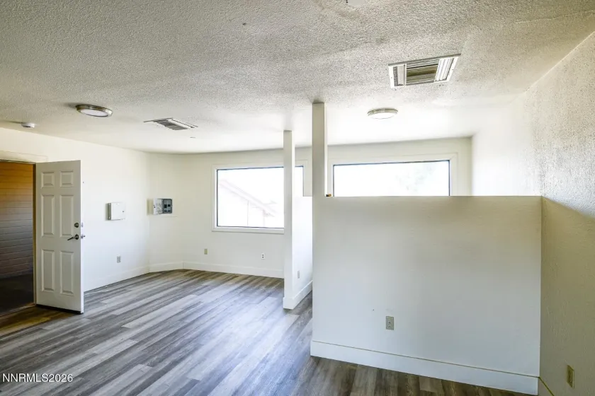933 Woodside, Carson City, Nevada 89701, ,Commercial Lease,Manufactured,Woodside,0,260008280
