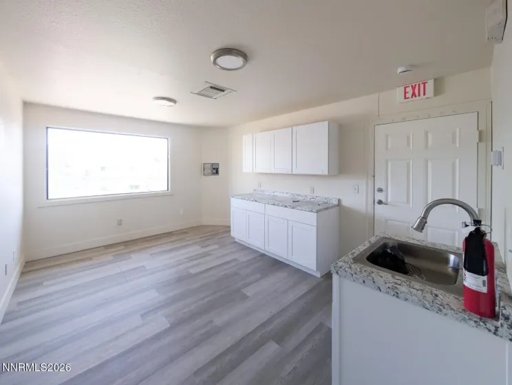 933 Woodside, Carson City, Nevada 89701, ,Commercial Lease,Manufactured,Woodside,0,260008280