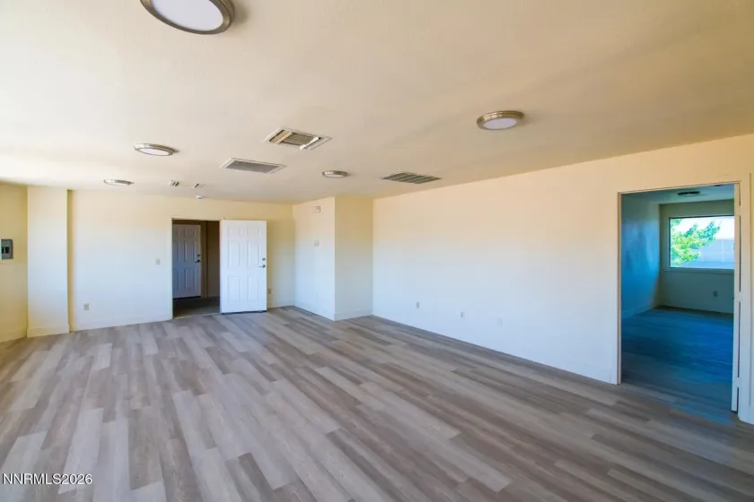 933 Woodside, Carson City, Nevada 89701, ,Commercial Lease,Manufactured,Woodside,0,260008280