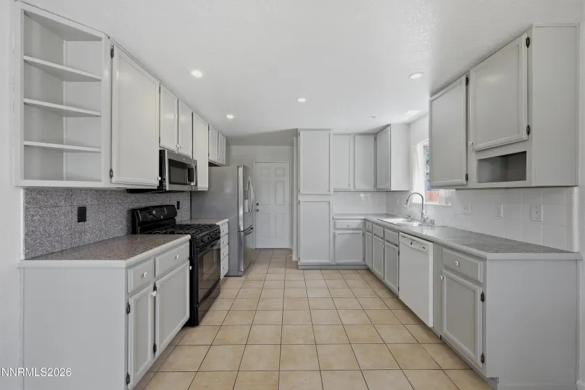247 Woodlake, Dayton, Nevada 89403, 3 Bedrooms Bedrooms, ,2 BathroomsBathrooms,Residential,Residential,Woodlake,0,260008285