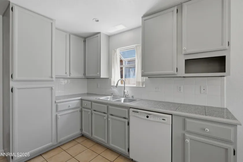 247 Woodlake, Dayton, Nevada 89403, 3 Bedrooms Bedrooms, ,2 BathroomsBathrooms,Residential,Residential,Woodlake,0,260008285