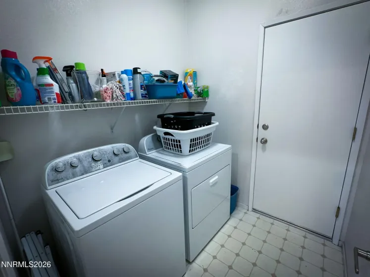 8630 Malibu, Reno, Nevada 89506, 3 Bedrooms Bedrooms, ,2 BathroomsBathrooms,Residential,Residential,Malibu,0,260008286