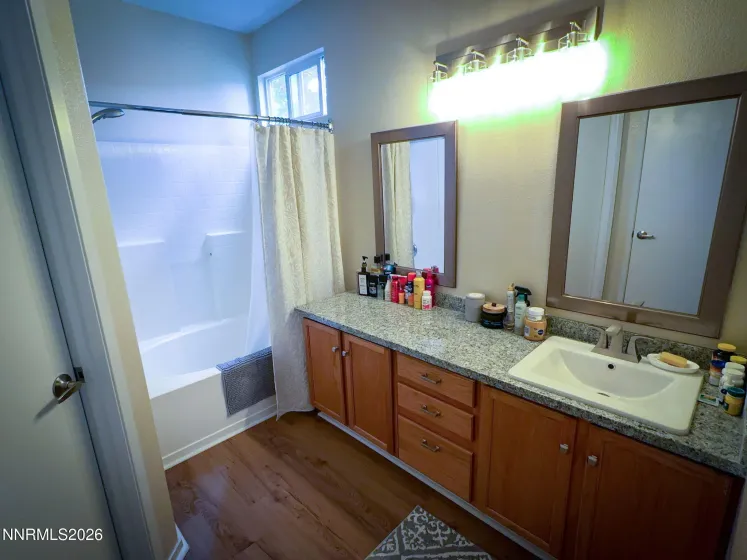 8630 Malibu, Reno, Nevada 89506, 3 Bedrooms Bedrooms, ,2 BathroomsBathrooms,Residential,Residential,Malibu,0,260008286
