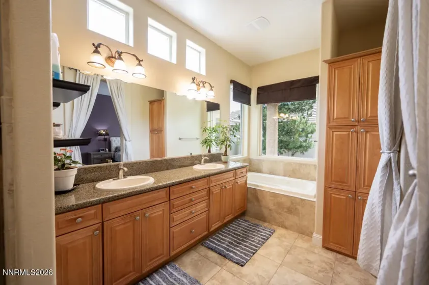 111 Denio, Dayton, Nevada 89403, 3 Bedrooms Bedrooms, ,2 BathroomsBathrooms,Residential,Residential,Denio,0,260008292