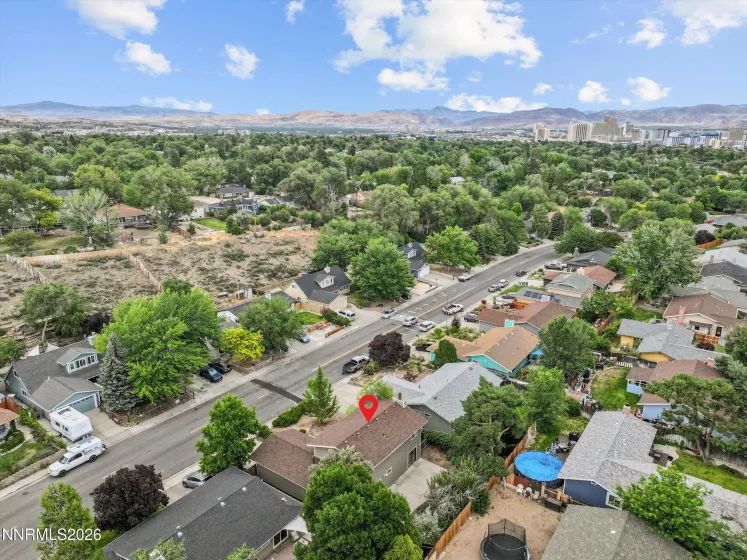 1855 Severn, Reno, Nevada 89503, 4 Bedrooms Bedrooms, ,2 BathroomsBathrooms,Residential,Residential,Severn,0,260008293
