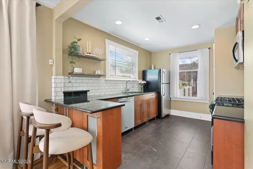 150 Pueblo, Reno, Nevada 89509, 2 Bedrooms Bedrooms, ,1 BathroomBathrooms,Residential,Residential,Pueblo,0,260008302