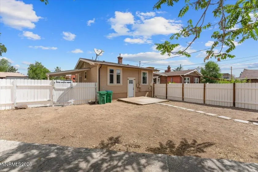 150 Pueblo, Reno, Nevada 89509, 2 Bedrooms Bedrooms, ,1 BathroomBathrooms,Residential,Residential,Pueblo,0,260008302