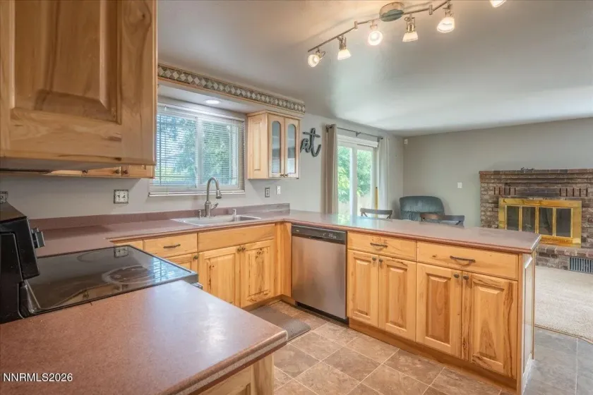 337 Gamble, Sparks, Nevada 89431, 4 Bedrooms Bedrooms, ,3 BathroomsBathrooms,Residential,Residential,Gamble,0,260008304