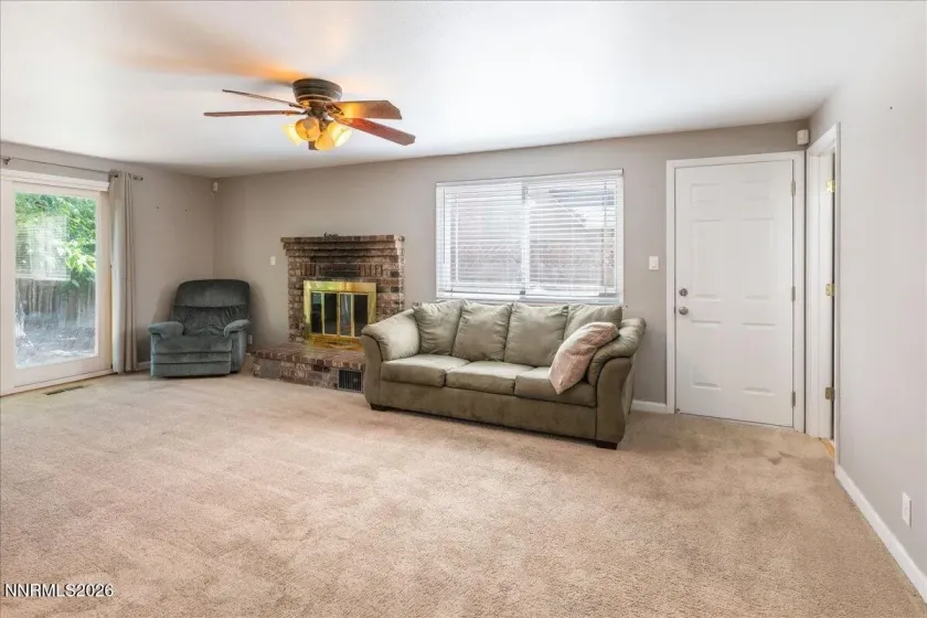 337 Gamble, Sparks, Nevada 89431, 4 Bedrooms Bedrooms, ,3 BathroomsBathrooms,Residential,Residential,Gamble,0,260008304