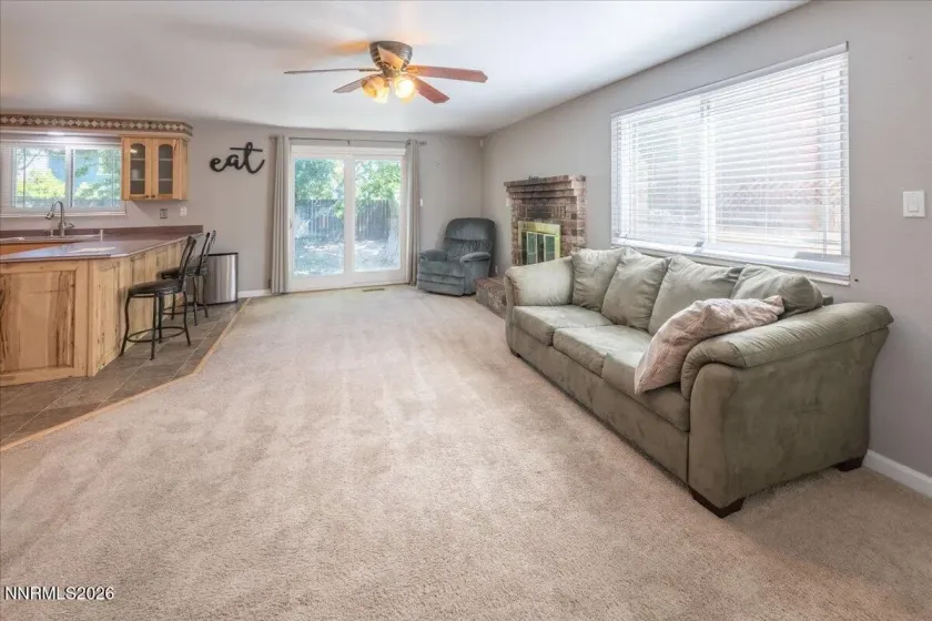 337 Gamble, Sparks, Nevada 89431, 4 Bedrooms Bedrooms, ,3 BathroomsBathrooms,Residential,Residential,Gamble,0,260008304