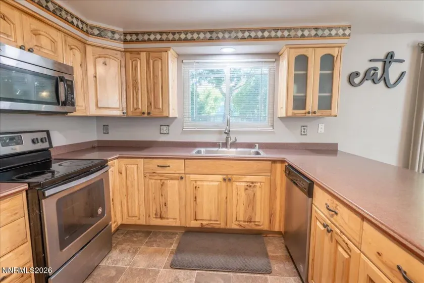 337 Gamble, Sparks, Nevada 89431, 4 Bedrooms Bedrooms, ,3 BathroomsBathrooms,Residential,Residential,Gamble,0,260008304