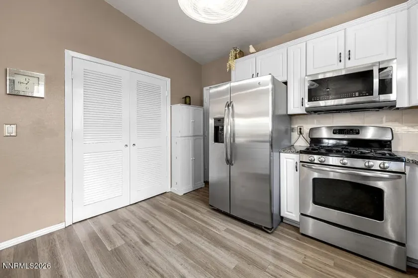 1454 Angora, Gardnerville, Nevada 89460, 3 Bedrooms Bedrooms, ,2 BathroomsBathrooms,Residential,Residential,Angora,0,260008309